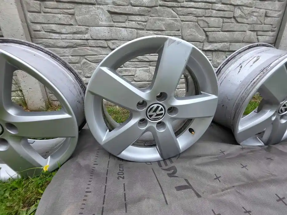Felgi Vw 16'' ET50 6,5J 1T0.601.025.G