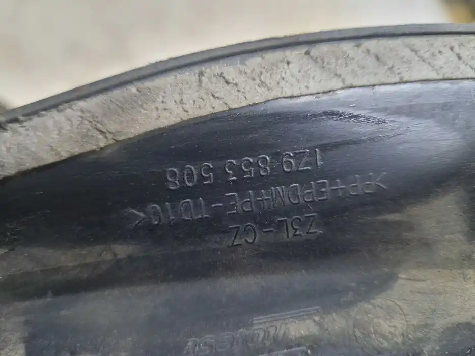 Listwa Nakładka Błotnika Prawy Tył OCTAVIA II SCOUT 1Z9.853.508