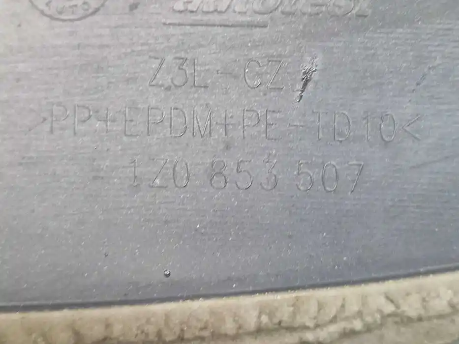 Listwa Błotnika Lewy Przód Octavia II 1Z0.853.507