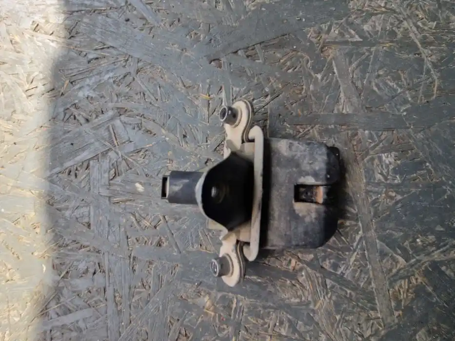 Zamek Tylnej Klampy Skoda Octavia II 1Z5.827.501.D