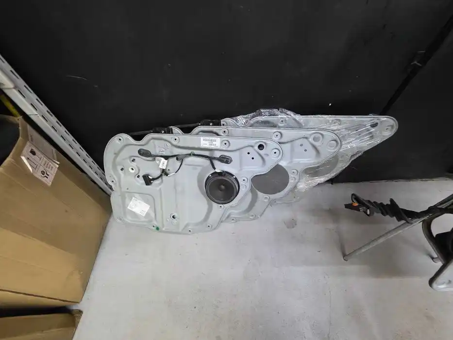 Mechanizm Podnoszenia Szyby Prawy Tył Vw Touran I 1T0.839.730R.Q