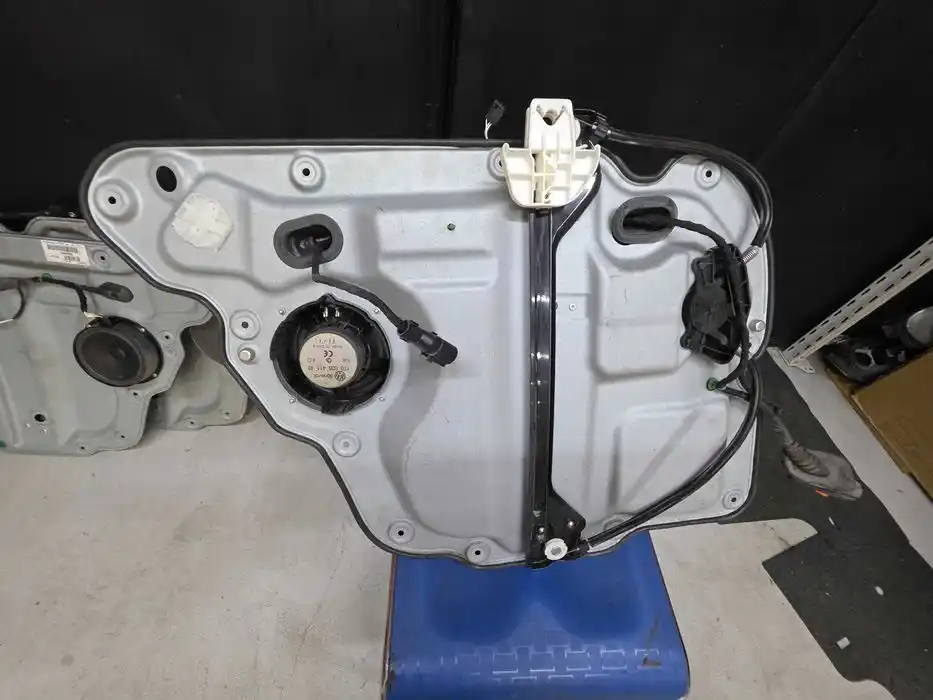 Mechanizm Podnoszenia Szyby Prawy Tył Vw Touran I 1T0.839.730R.Q