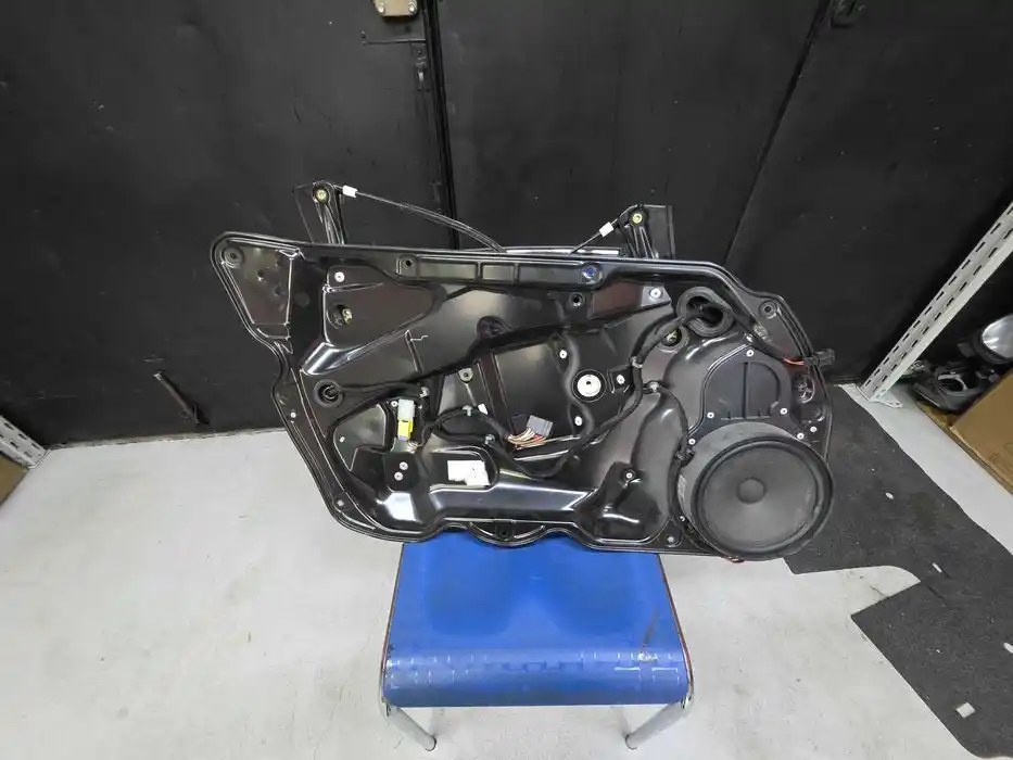 Mechanizm  Podnoszenia Szyby Vw Passat B7 Lewy Przód 3AA.837.755