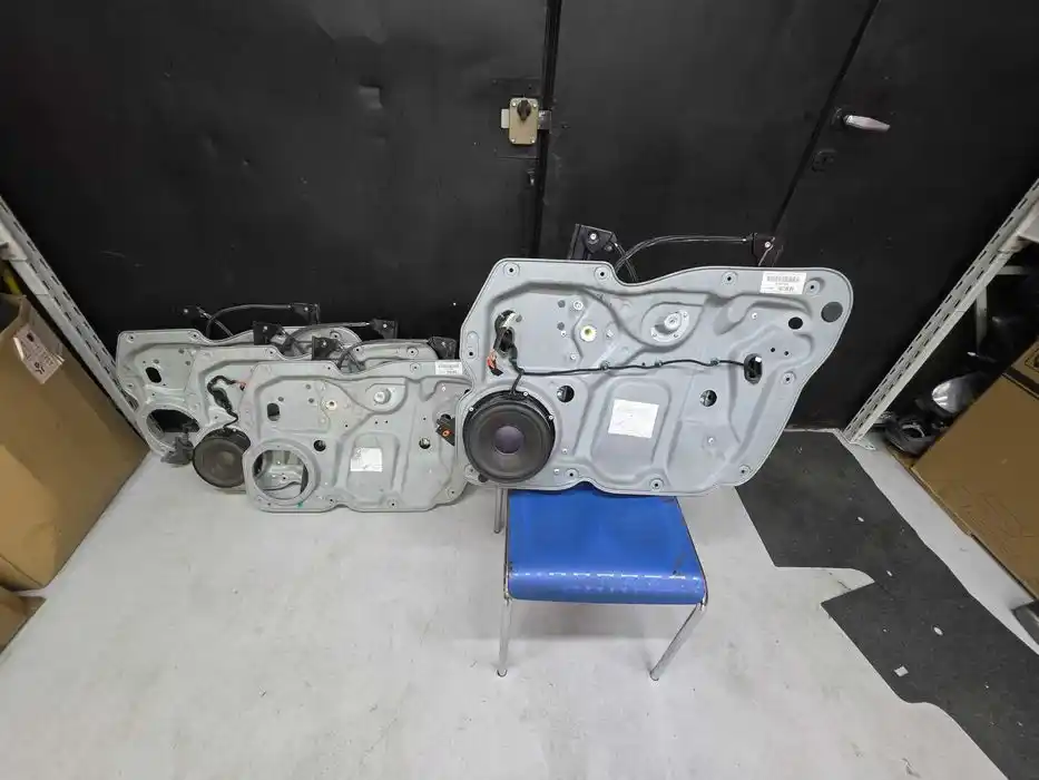 Mechanizm Podnoszenia Szyby Prawy Przód Vw Touran I 1T1.837.730.AC/BD