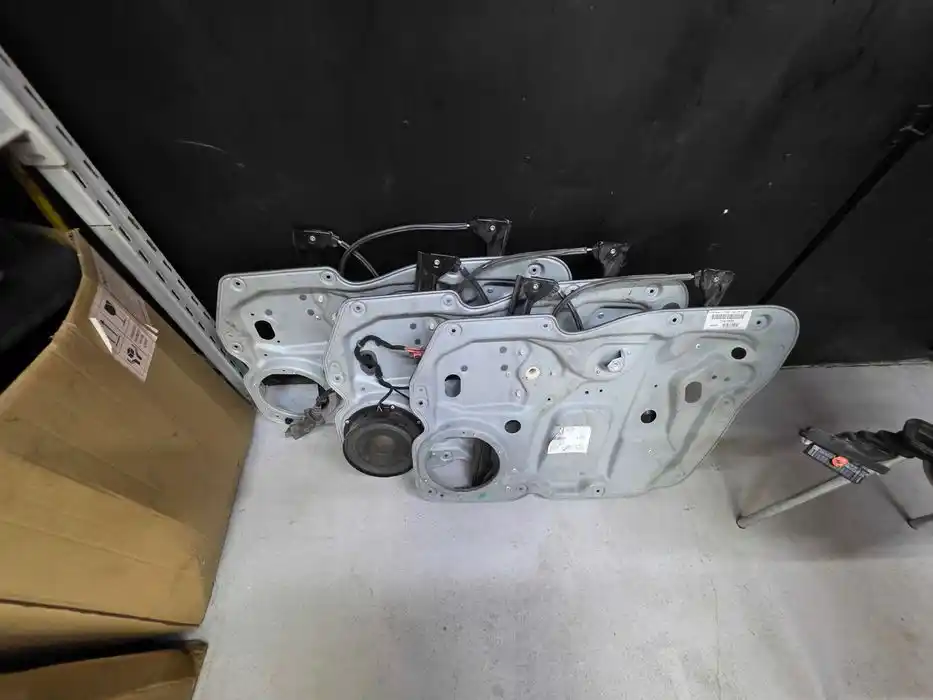 Mechanizm Podnoszenia Szyby Prawy Przód Vw Touran I 1T1.837.730.AC/BD