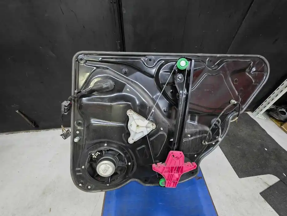Mechanizm  Podnoszenia Szyby Vw Passat B7 Lewy Tył 3AA.839.755