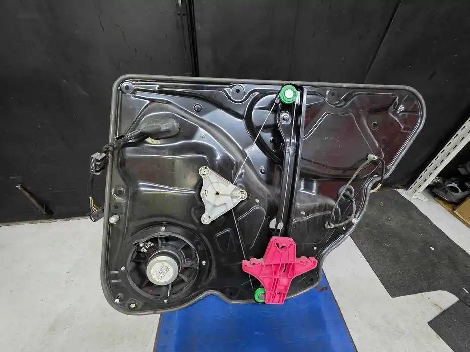 Mechanizm  Podnoszenia Szyby Vw Passat B7 Lewy Tył 3AA.839.755
