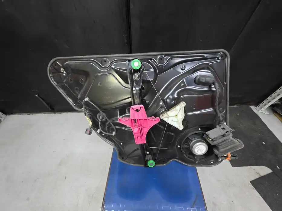 Mechanizm  Podnoszenia Szyby Vw Passat B7 Prawy Tył 3AA.839.756