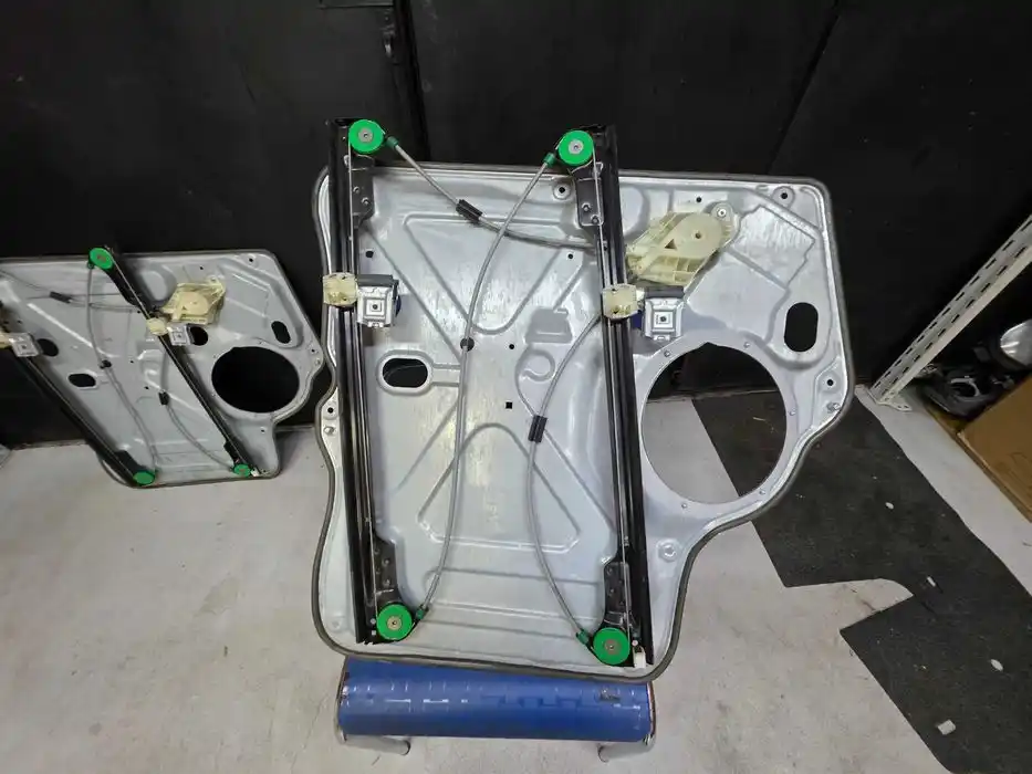 Mechanizm Podnoszenia Szyby Vw T5 Prawy Przód 7E1.837.730.R