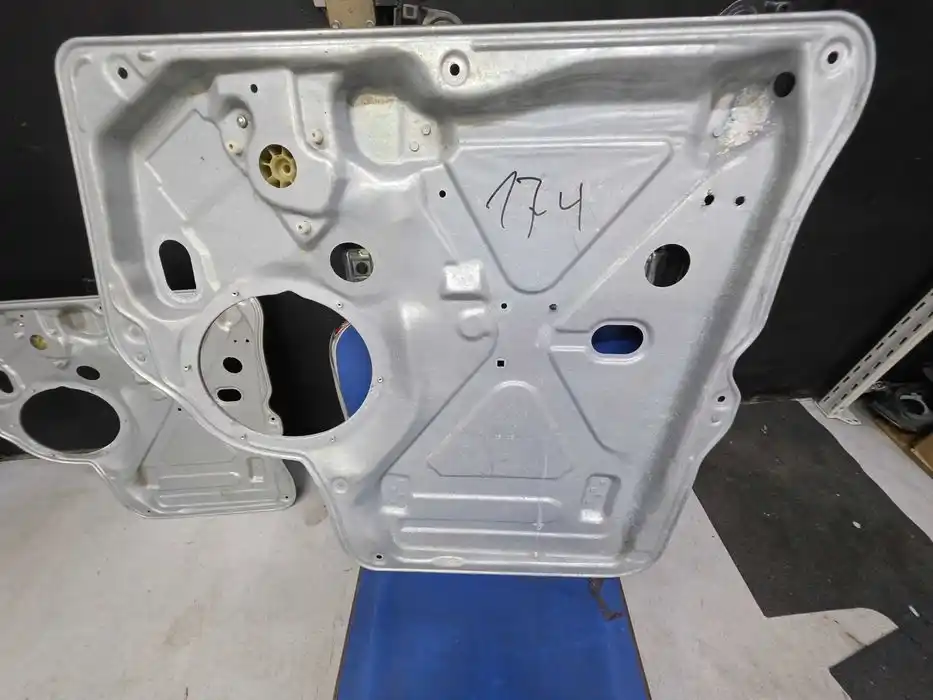Mechanizm Podnoszenia Szyby Vw T5 Prawy Przód 7E1.837.730.R