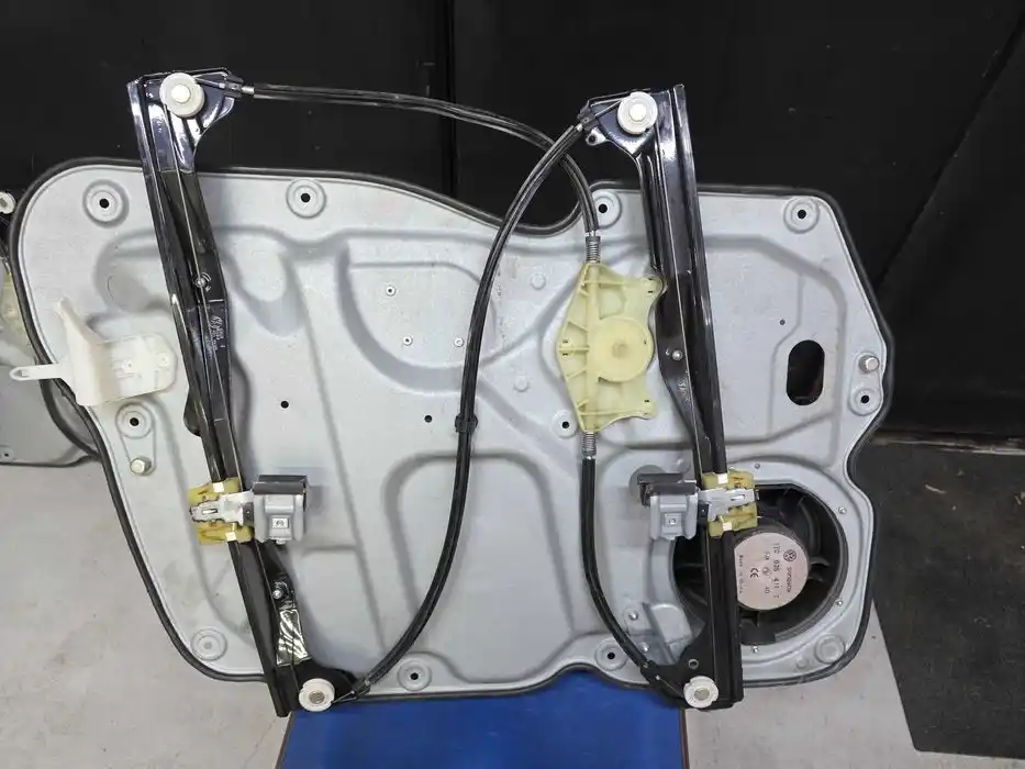 Mechanizm Podnoszenia Szyby Prawy Przód Vw Touran I 1T1.837.730.BC
