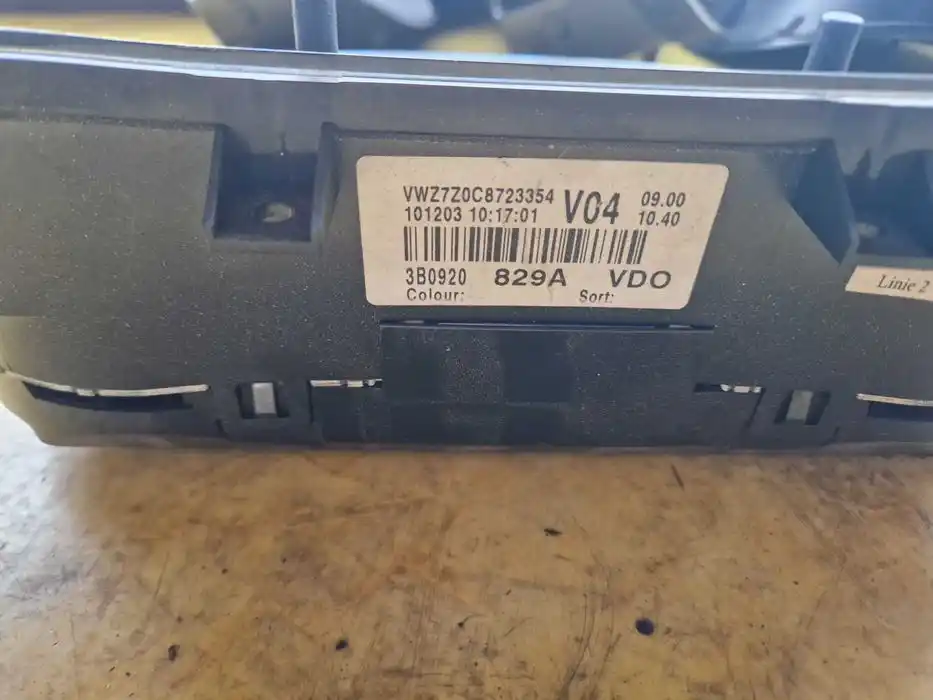 Licznik Vw Passat B5 Fl 3B0.920.829.A