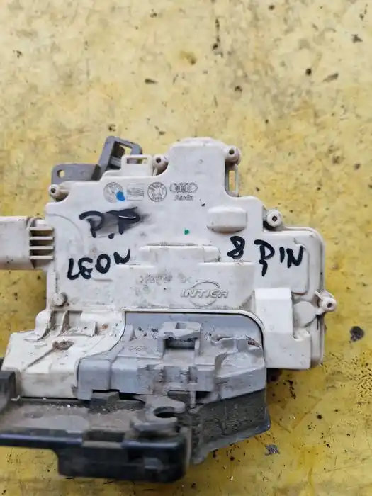 Zamek Drzwi Seat Leon II Prawy Przód -8PIN