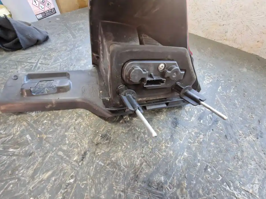 Lampa Prawy Tył Błotnik Ford Galaxy MK II 162.456