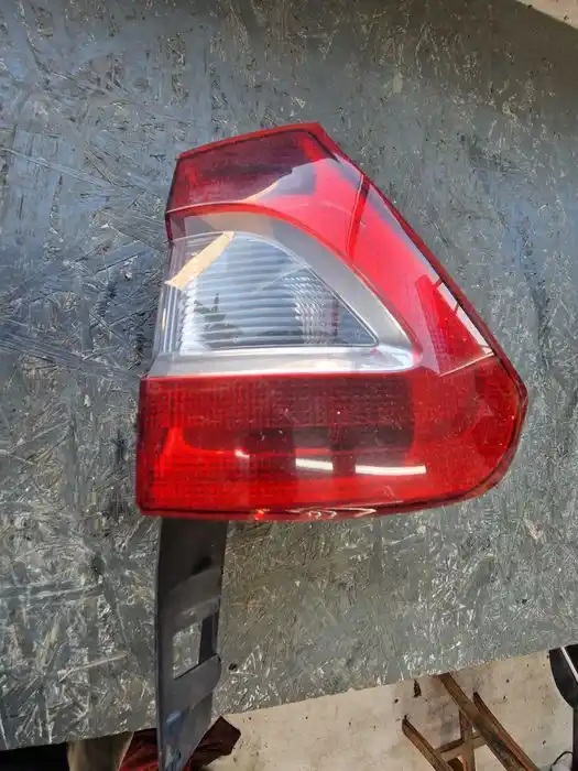 Lampa Prawy Tył Błotnik Ford Galaxy MK II 162.456