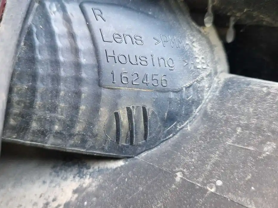 Lampa Prawy Tył Błotnik Ford Galaxy MK II 162.456