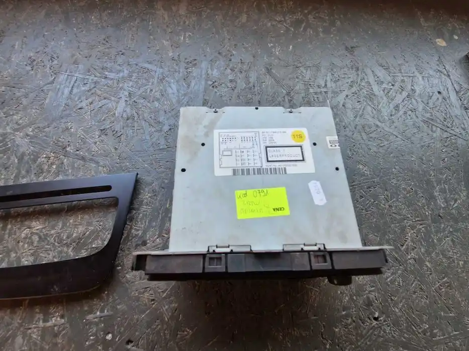 Radio Seat Altea 1P0.035.153B