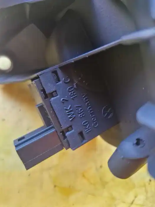 Klamka Wewnętrzna Vw Golf V Prawy Przód 1K0.867.180.C