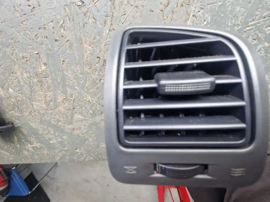 Kratka Nawiewu Prawa Kia Picanto I 97.480-07.000