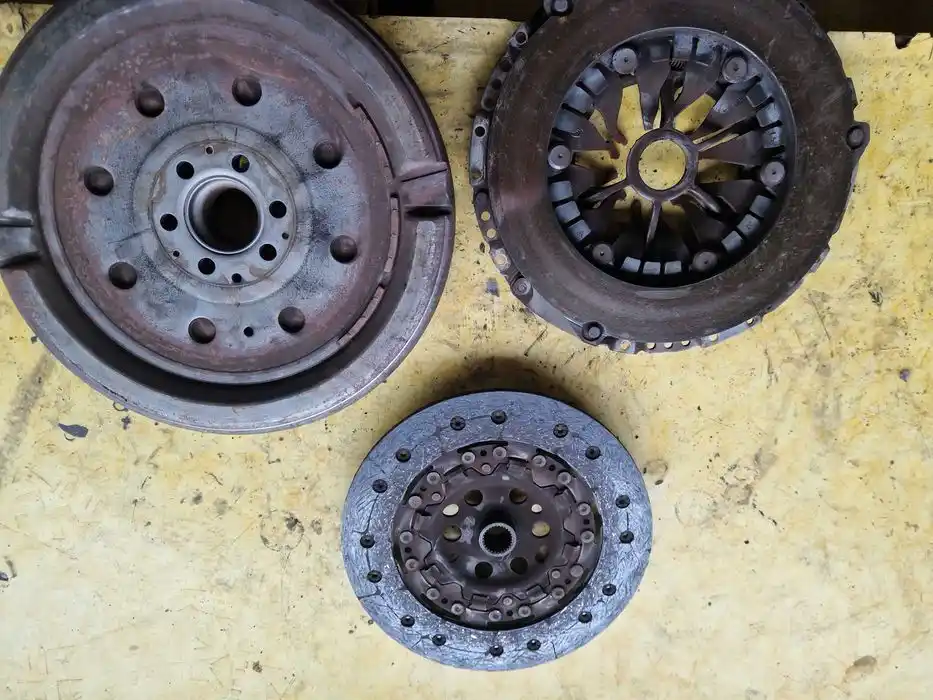 Sprzęgło kpl Vw Audi Seat Skoda 2.0 FSI BVY nr.600.0087.00
