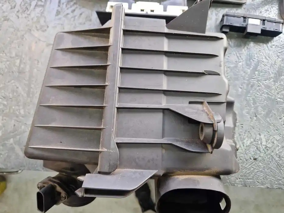 Obudowa Filtra Powietrza Vw Audi Seat Skoda 6Q0.129.601.AR