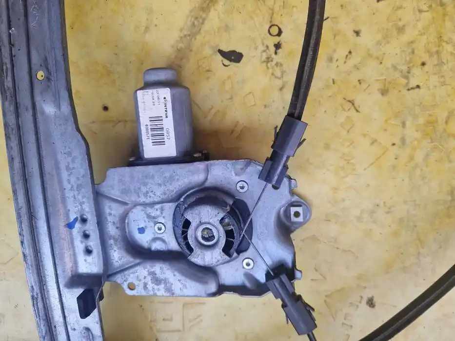 Mechanizm Podnoszenia Szyby Renault Clio III Fl Prawy Przód 400.857E