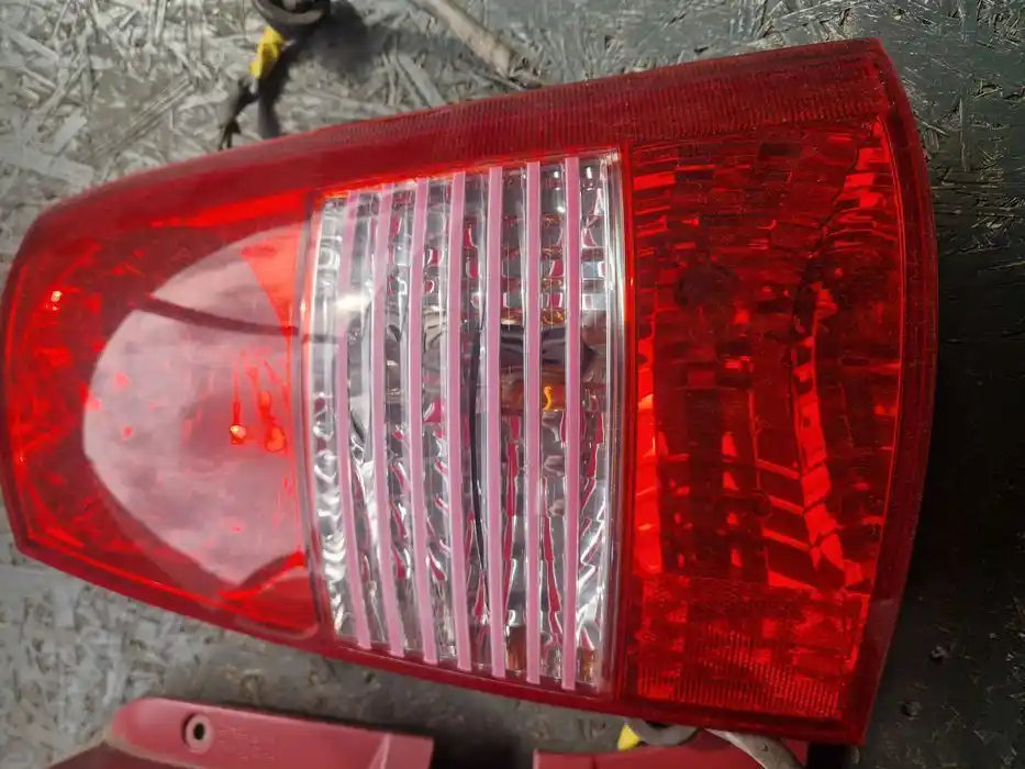 Lampy Tył Kia Picanto I