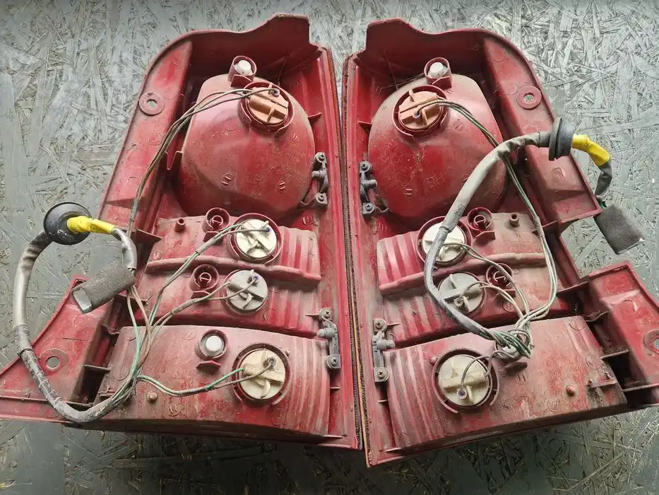Lampy Tył Kia Picanto I