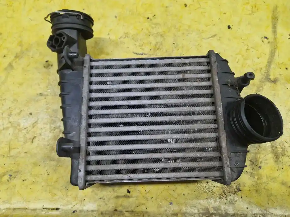 Intercooler Vw Passat B5 Fl 2.5TDI 3B0.145.805.J