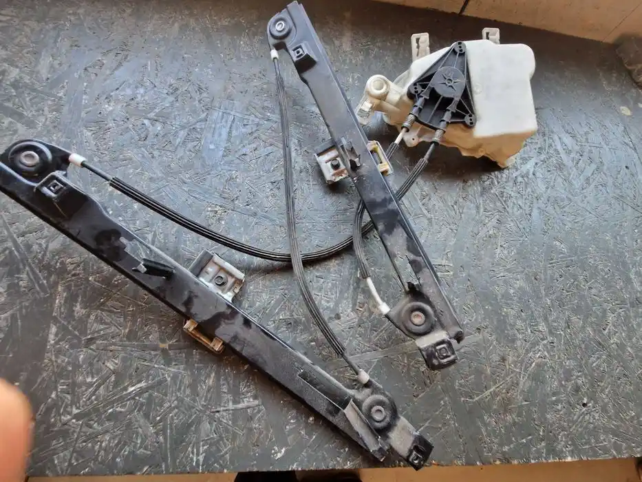 Mechanizm Podnoszenia Szyby Seat Altea XL Lewy Przód 5P0.837.401AB