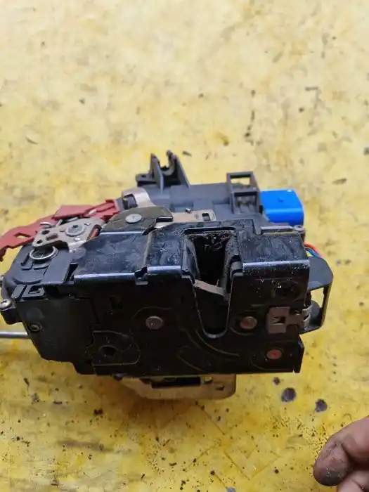 Zamek Drzwi Audi A3 8P L.P -9PIN 4E1.837.015