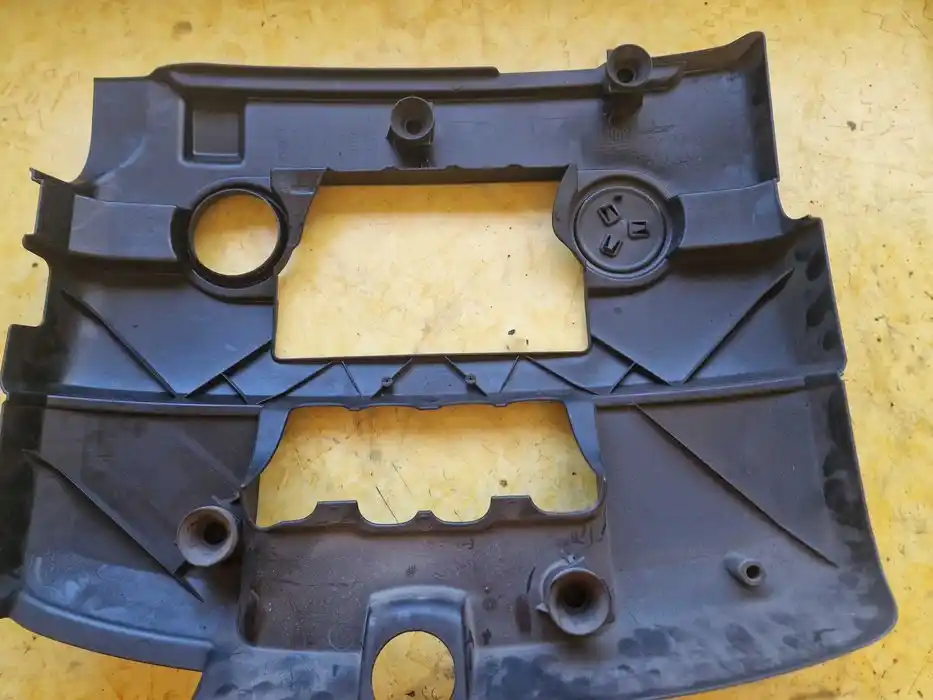 Osłona Górna Silnika Audi Vw Seat Skoda 06A.103.925.CE