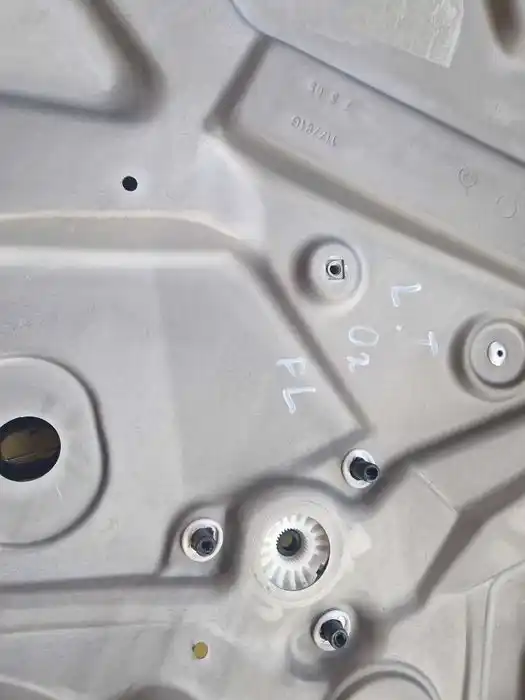 Mechanizm Podnoszenia Szyby Skoda Octavia II FL Lewy Tył 117.781G