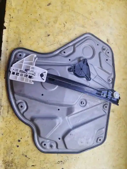 Mechanizm Podnoszenia Szyby Skoda Octavia II FL Lewy Tył 117.781G