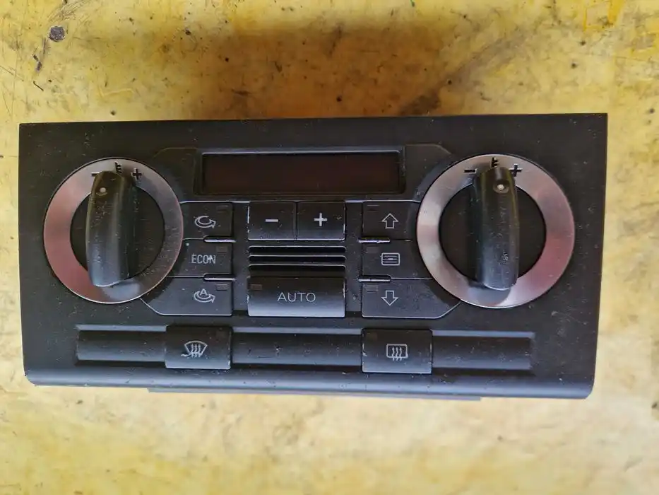 Panel Klimatyzacji Audi A3 8P 8P0.820.043.H