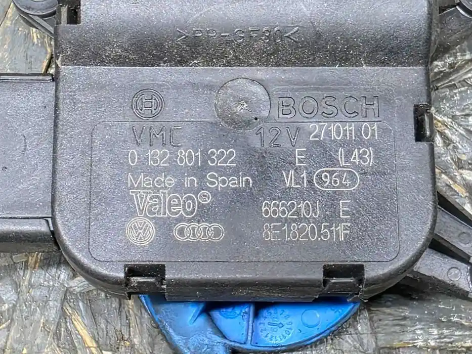 Silniczek Nagrzewnicy Vw Audi Seat Skoda 0.132.801.322