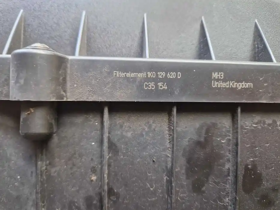 Obudowa Filtra Powietrza Vw Audi Seat Skoda 3C0.129.607.AQ
