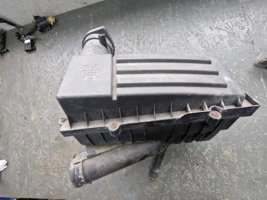Obudowa Filtra Powietrza Vw Audi Seat Skoda 3C0.129.607.AQ