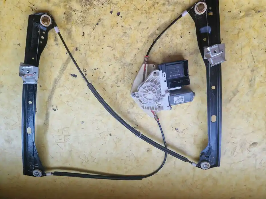 Mechanizm Podnoszenia Szyby Vw Golf V Lewy Przód 1K3.837.401.E