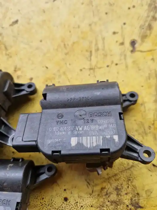 Silniczek Nagrzewnicy Seat Leon II 0132.801.337
