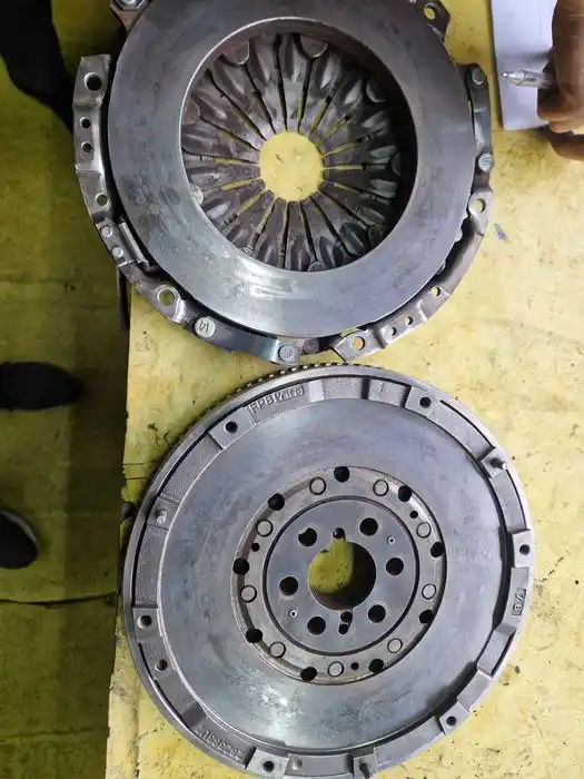 Koło Dwumasowe+Docisk Alfa Romeo 1.9jtdm 837.300