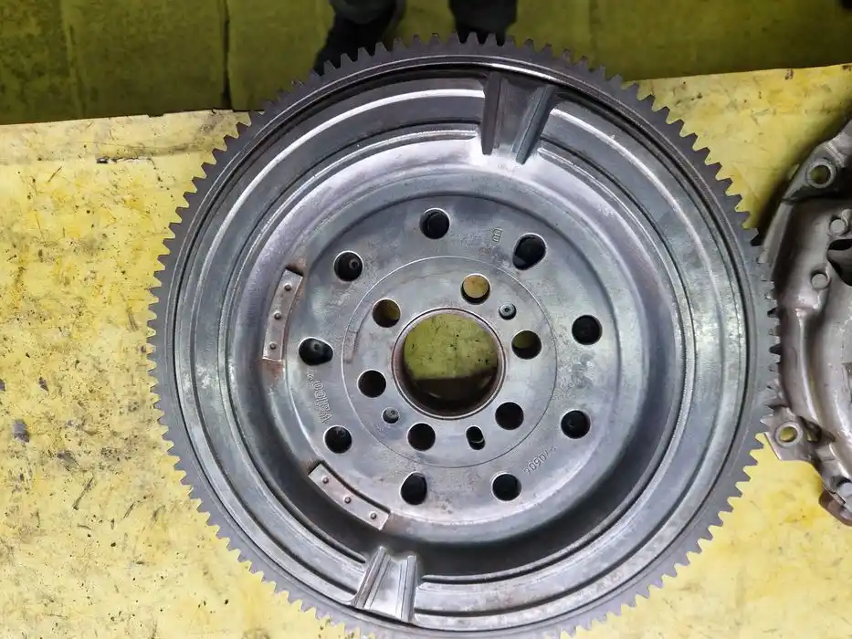 Koło Dwumasowe+Docisk Alfa Romeo 1.9jtdm 837.300