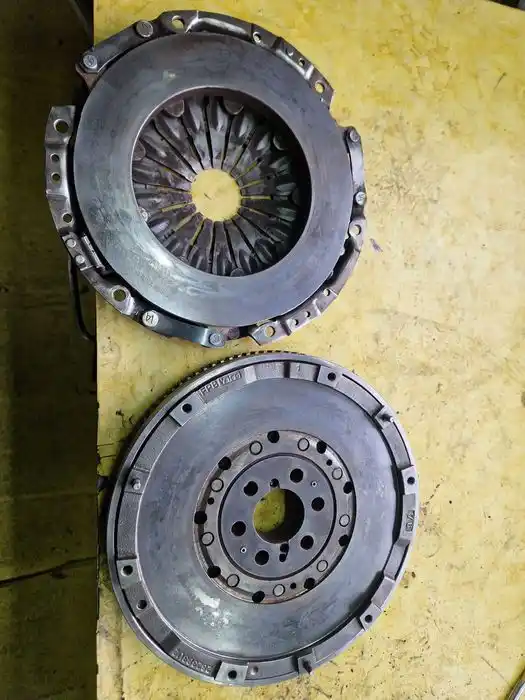 Koło Dwumasowe+Docisk Alfa Romeo 1.9jtdm 837.300