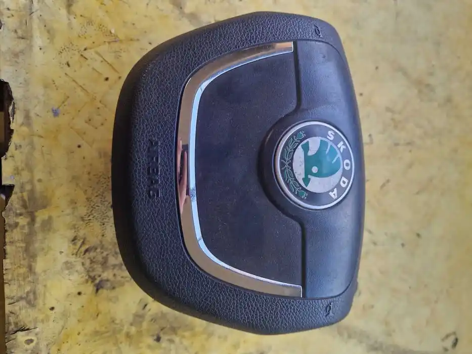 Poduszka Powietrzna Kierowcy Skoda Octavia II FL 1Z0.880.201.AQ