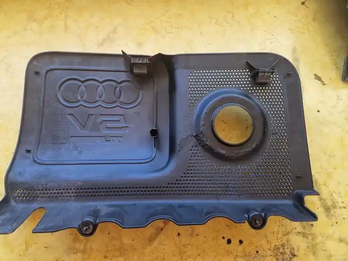 Osłona Górna Silnika Audi Vw Seat Skoda 06A.103.724.K