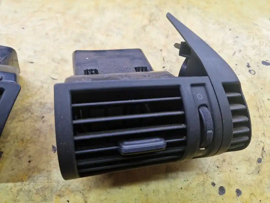Kratki Nawiewu Fiat Stilo Prawa LS347901