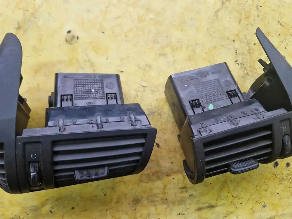 Kratki Nawiewu Fiat Stilo Prawa LS347901
