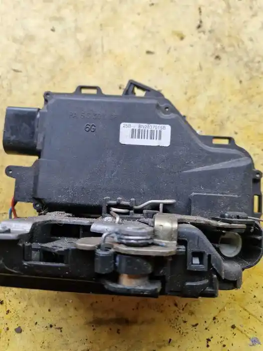 Zamek Drzwi Audi TT8N L.P -9PIN 8N2.837.015.B