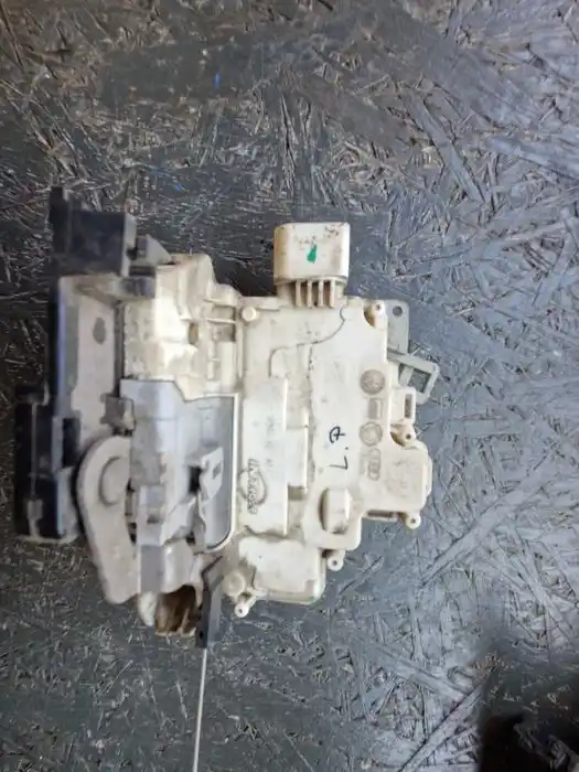 Zamek Drzwi Lewy Przód  Seat Altea XL 1P1.837.015-9PIN