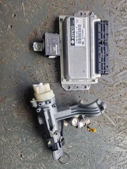 Zestaw Startowy Kia Picanto I 39.110-02.045 Benzyna 1.1